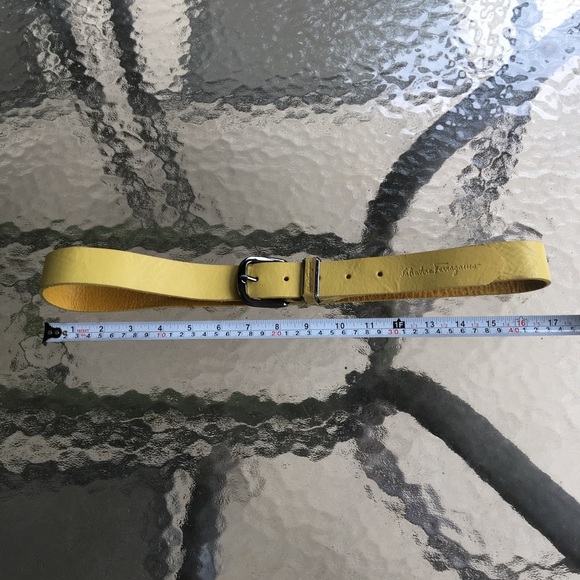 Salvatore Ferragamo yellow leather belt - Picture 7 of 14